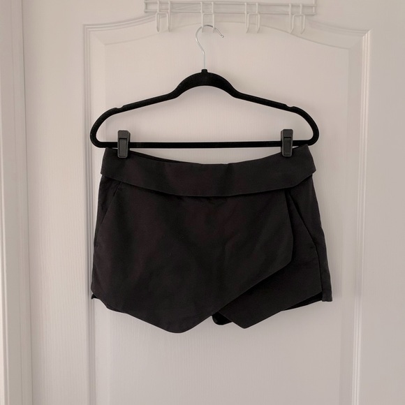 Artizia size 8 Black Talula Skort - Picture 2 of 4